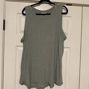 Time and Tru Heathered Gray Tank Top